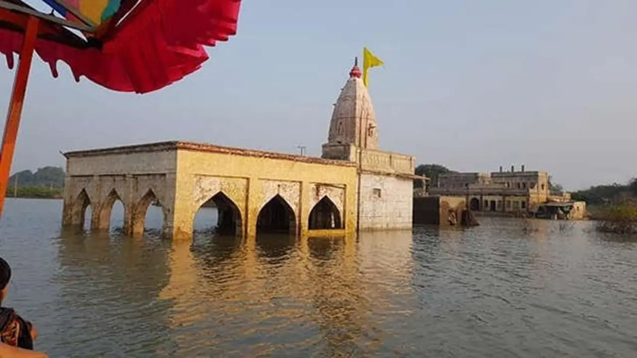 Rinmukteshwar Temple