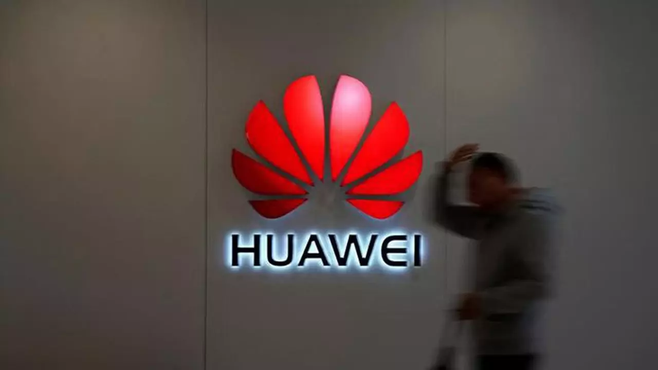 Huawei Replaced 13,000 US-Banned Parts