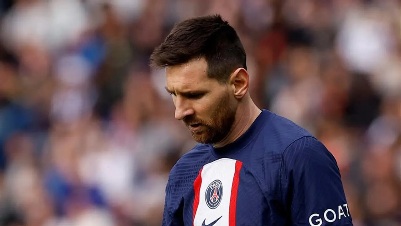 Lionel Messi suspended by PSG