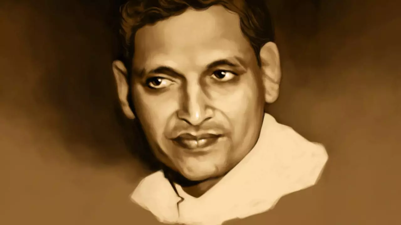 Nathuram Godse - Sapoot of India