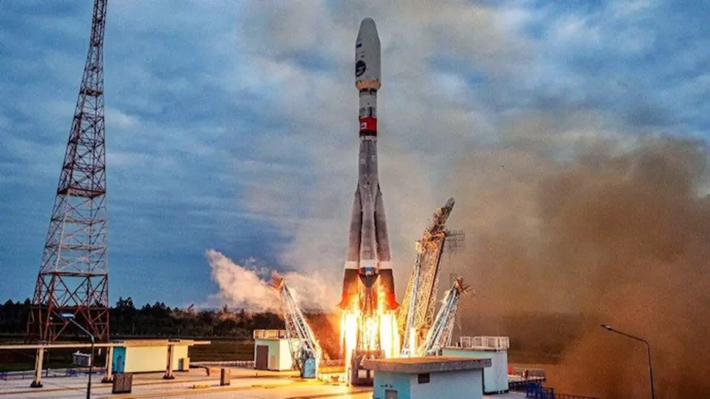 Russia's Luna-25 Spacecraft Experiences Orbit Glitch