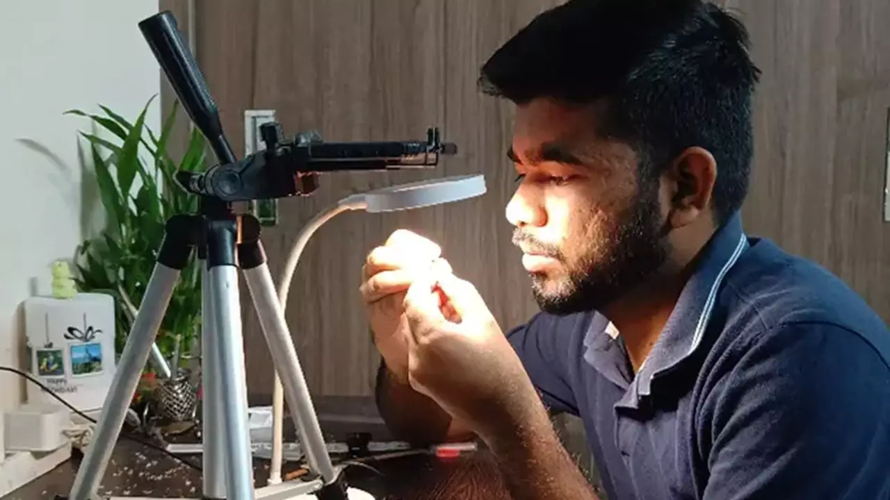 Indian Man Creates World's Smallest Wooden Spoon 
