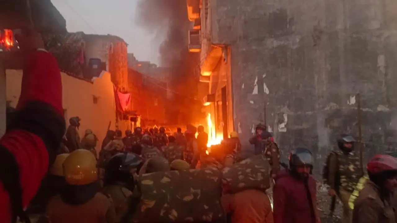 4 Dead, 250 Injured in the Haldwani Clash