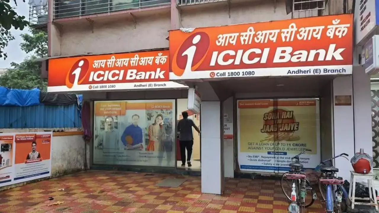 ICICI Bank Blocked 17,000 Credit Cards 