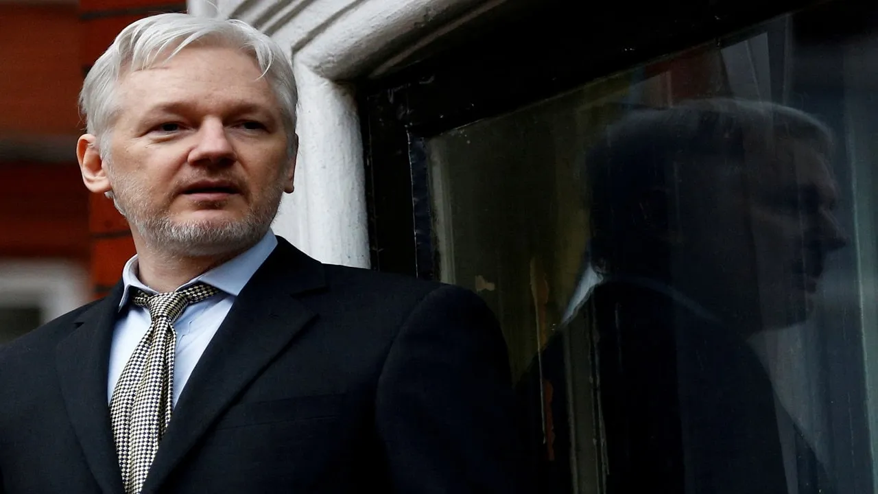 Julian Assange to Plead Guilty in  U.S. Justice 