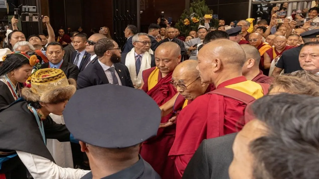 Spiritual Leader, Receives a Warm Welcome in New York