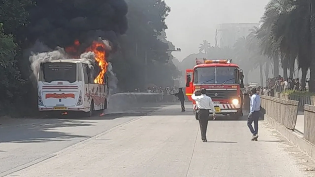 Private Bus Caught Fire in Pune