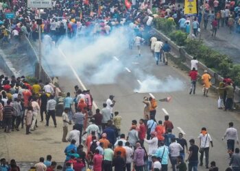 Protesters Clash with Police in Howrah