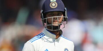 Yashasvi Jaiswal and Pant Stabilize Indian Innings