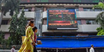 Indian stock markets rise on RBI signal