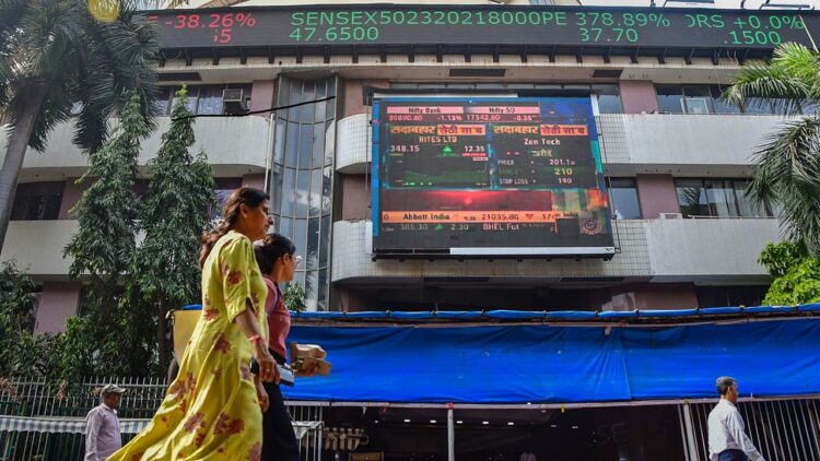 Indian stock markets rise on RBI signal