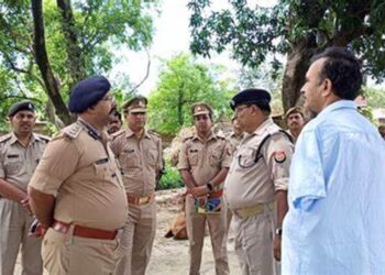 Police suspended after Bahraich communal violence