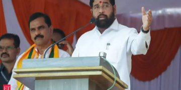 Eknath Shinde highlights unity, public engagement