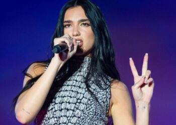 Dua Lipa Mesmerizes Mumbai Fans